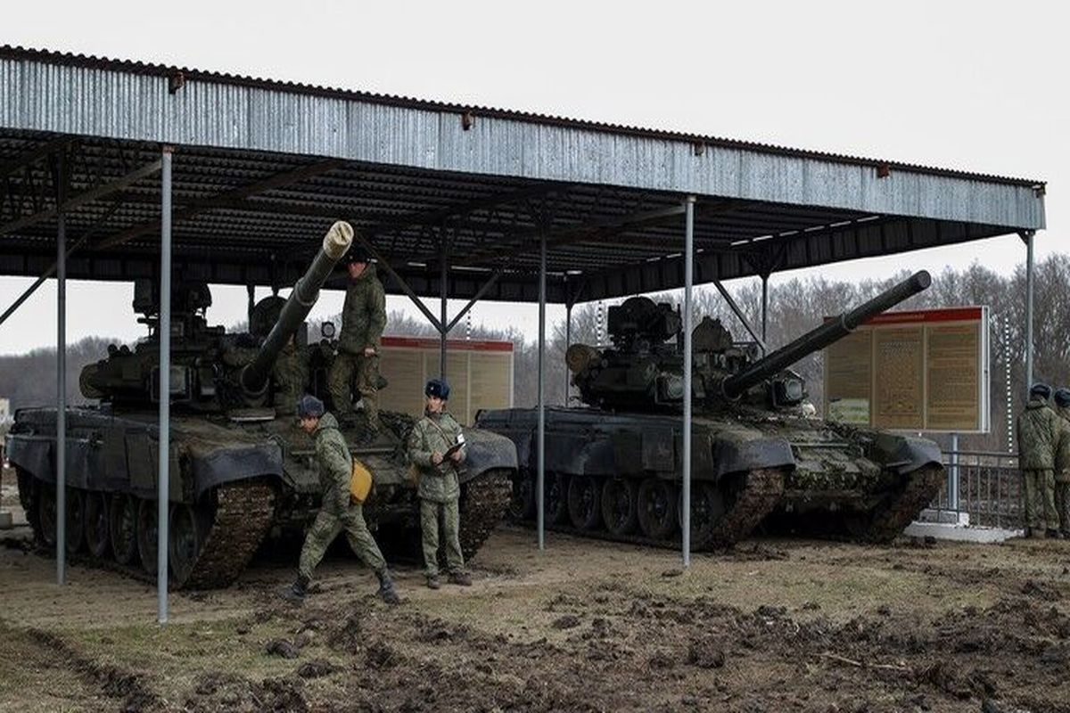 روسیه نیروهای نظامی را پس از رزمایش نزدیک اوکراین به عقب برگرداند
