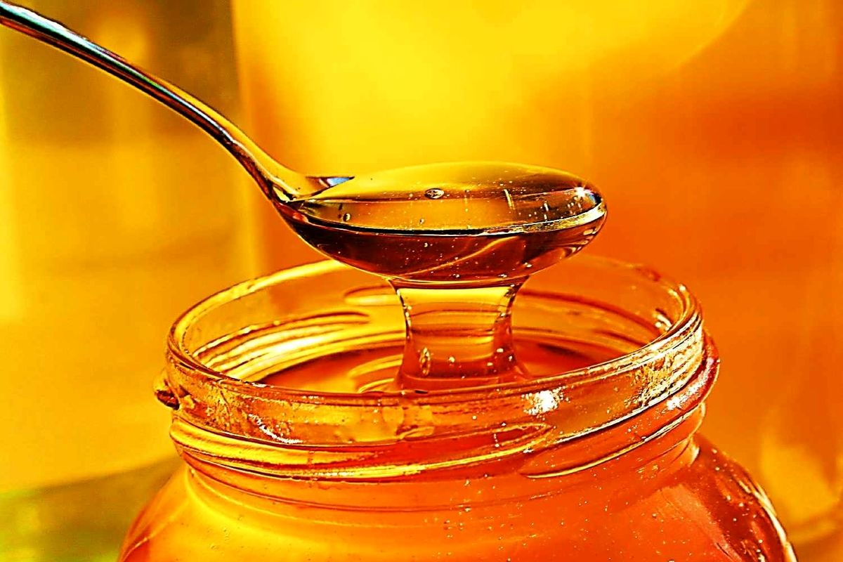 آیا عسل در سلامت دهان و دندان تاثیرگذار است؟
