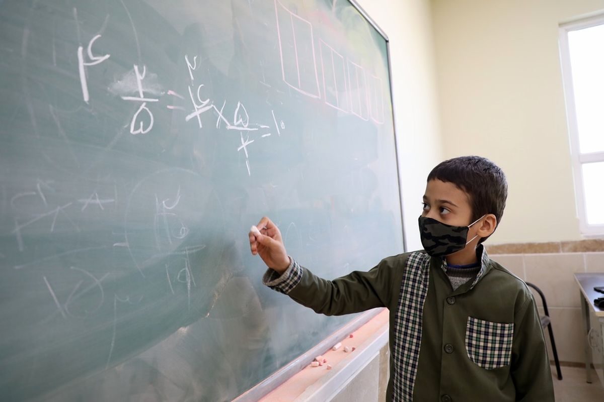 حکیم‌زاده: ۶۰ هزار کلاس اولی از تحصیل بازماندند/ افزایش تعداد دانش‌آموزان اتباع با توجه به تحولات افغانستان