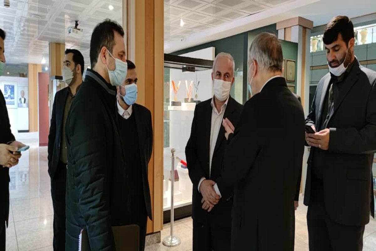 بازدید نماینده مجلس شورای اسلامی از موزه ملی ورزش المپیک و پارالمپیک