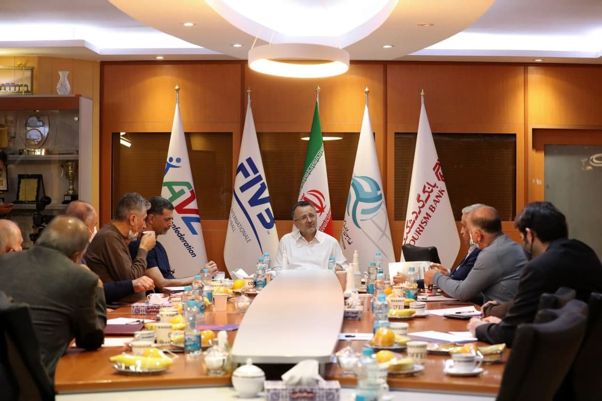 ۱۷ رویداد والیبالی سال ۱۴۰۱ محور نشست کمیته فنی