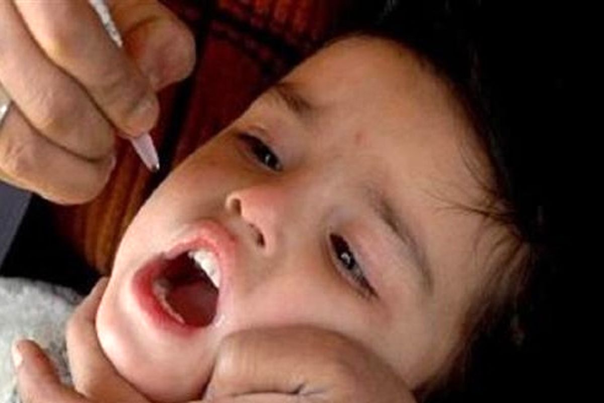 واکسیناسیون ۵ هزار و ۱۰۰ کودک حاجی‌آبادی علیه فلج اطفال