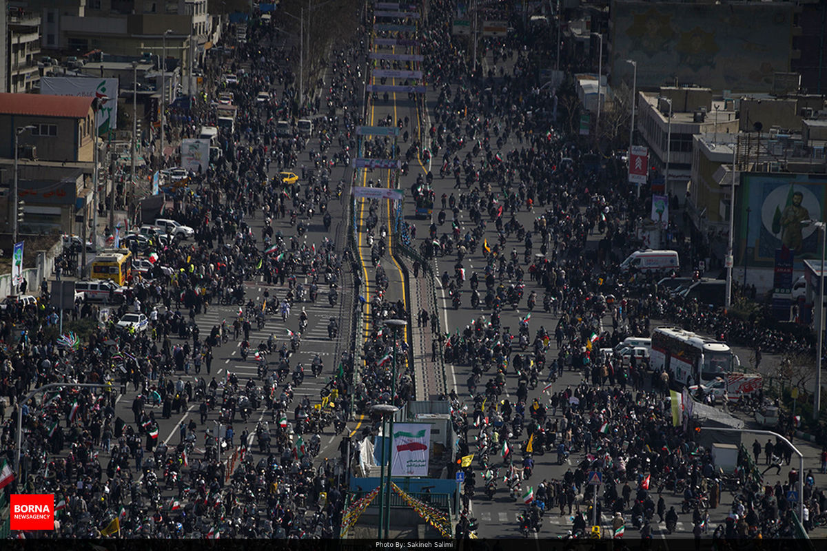 حضور فرزند رهبر انقلاب در راهپیمایی ۲۲ بهمن ۱۴۰۰ + عکس