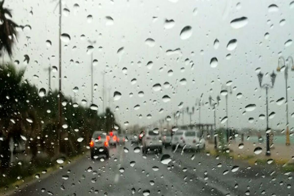 بارش باران در محورهای هراز، فیروزکوه و آزادراه قزوین-رشت