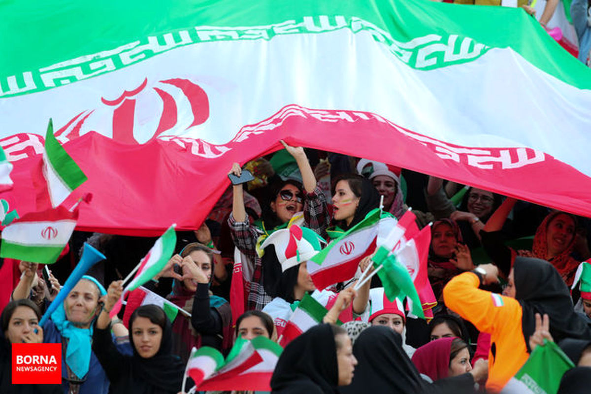 صدور مجوز حضور تماشاگران در بازی ایران و عراق/ بانوان هم به ورزشگاه آزادی می‌آیند