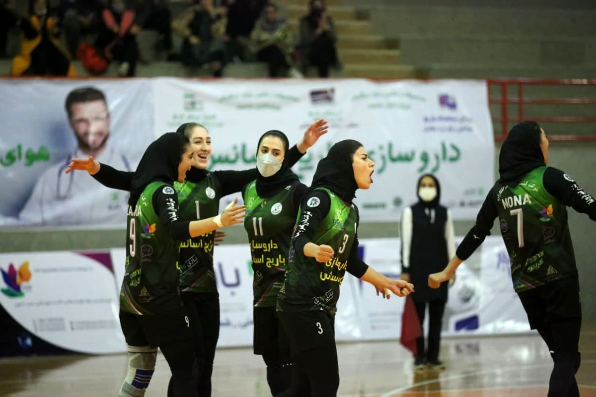 شکست دوباره ریف اصفهان مقابل کاشانی‌های مدعی/ ثبت هشتمین پیروزی در کارنامه مس رفسنجان