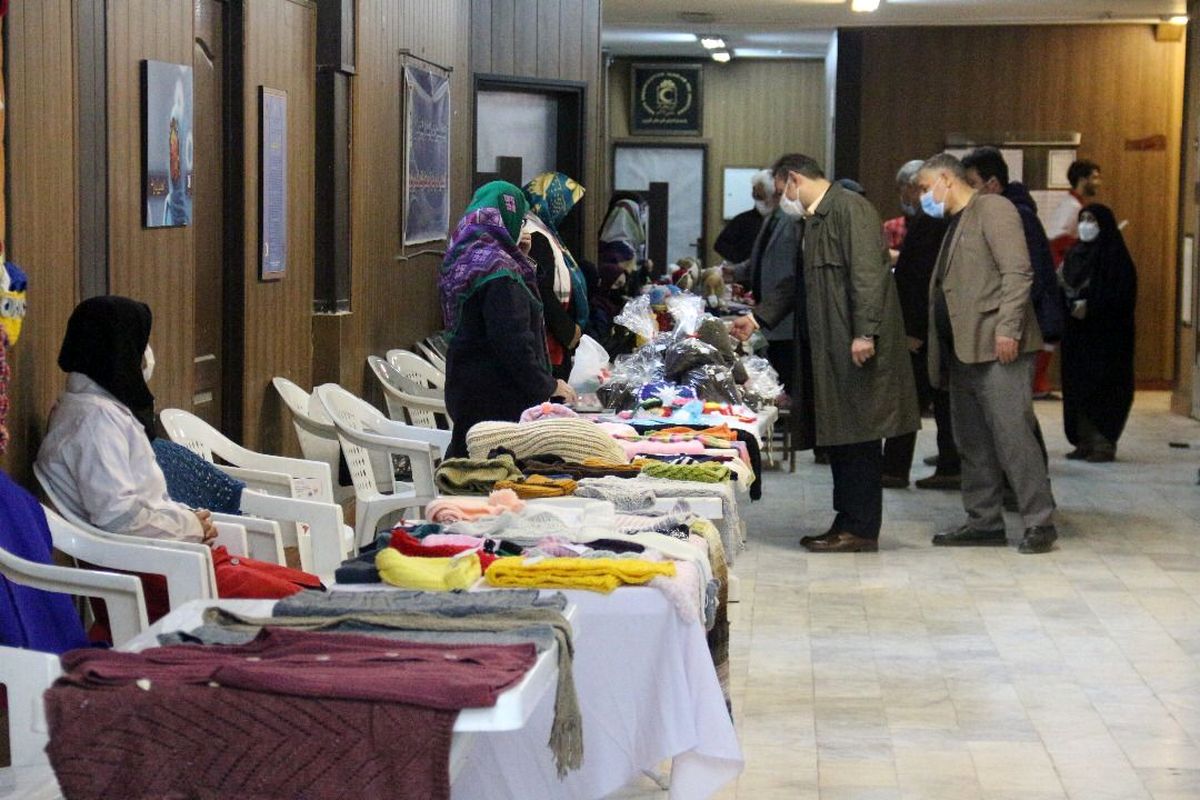 بازارچه خیریه زنان در هلال احمر قزوین افتتاح شد