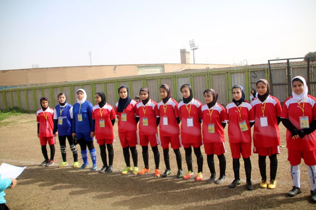 عنوان سومی خوزستان و کسب نخستین عنوان تیمی شهرستان گتوند توسط بانوان مینی فوتبال