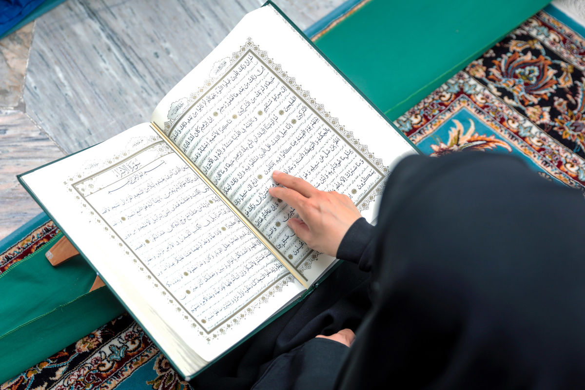 «عمل به قرآن» باعث ترویج فرهنگ قرآنی در جامعه می‌شود