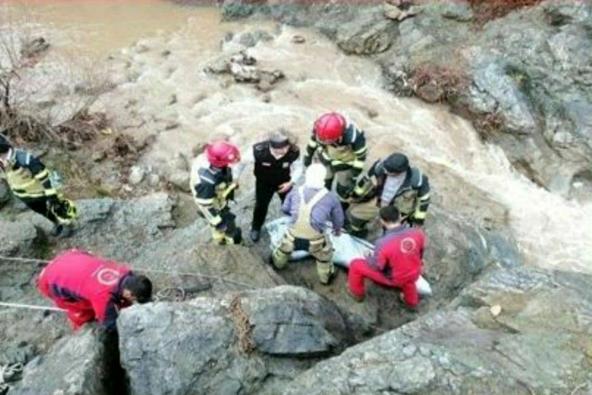 سقوط خودرو به رودخانه در قزوین  ٢ کشته و مجروح بر جای گذاشت