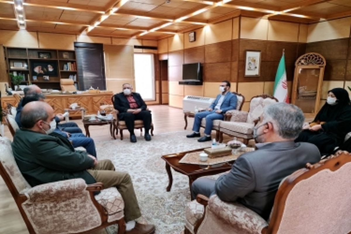 مدیرکل و معاونان بنیاد شهید استان با استاندار قزوین دیدار و گفتگو کردند