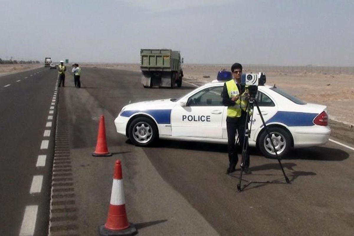 آماده باش پلیس راهور لرستان  برای ارائه خدمات ترافیکی به مسافران نوروزی