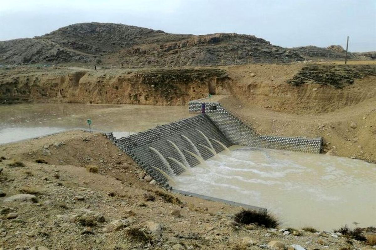 آبگیری سازه های آبخیزداری در استان هرمزگان