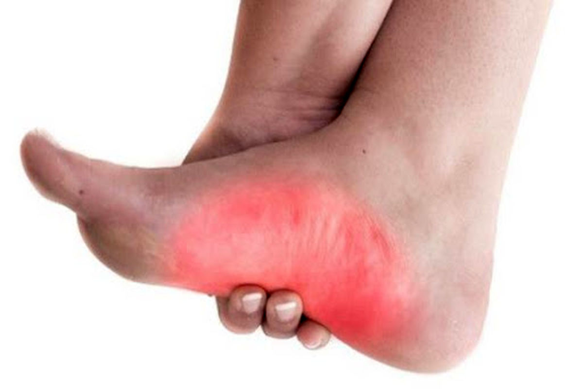 ماساژ دادن چه اثری بر درمان پا درد دارد؟