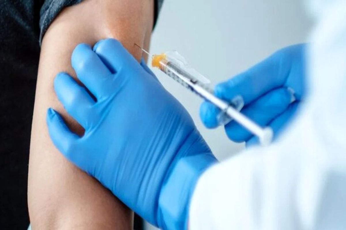 تا کنون عارضه خاصی ناشی از تزریق واکسن در 
گلستان مشاهده نشده است
