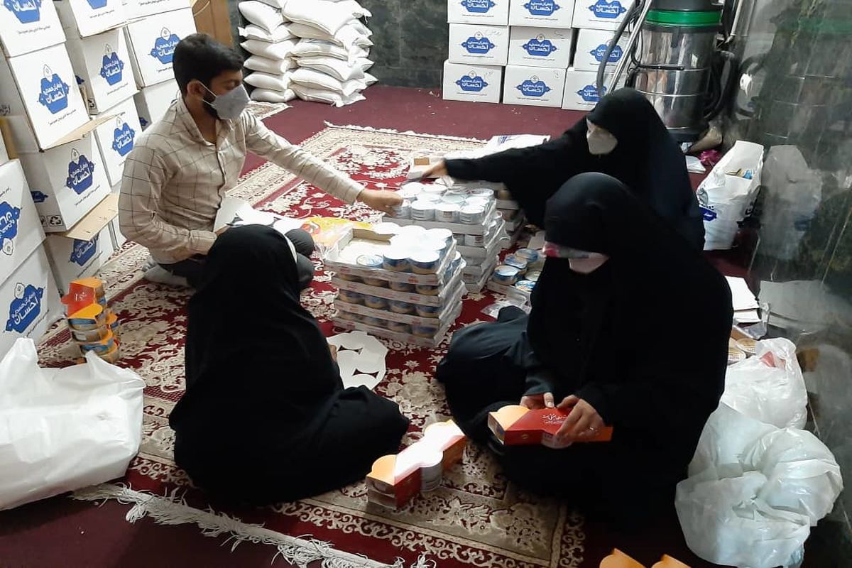 اهدای ۵ هزار بسته معیشتی و فرهنگی به خانواده دانش‌آموزان کم‌بضاعت در تهران