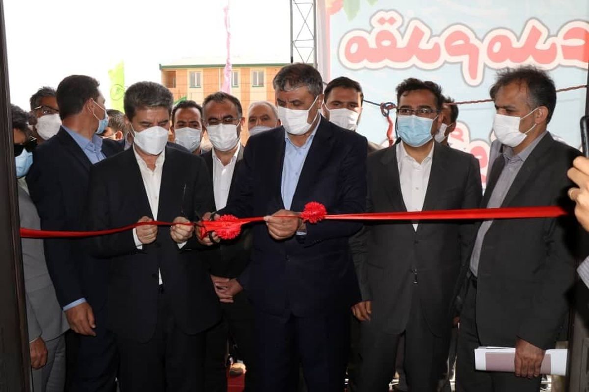 وزیر راه در شهر جدید گلمان، شرکت عمران این شهر را افتتاح کرد