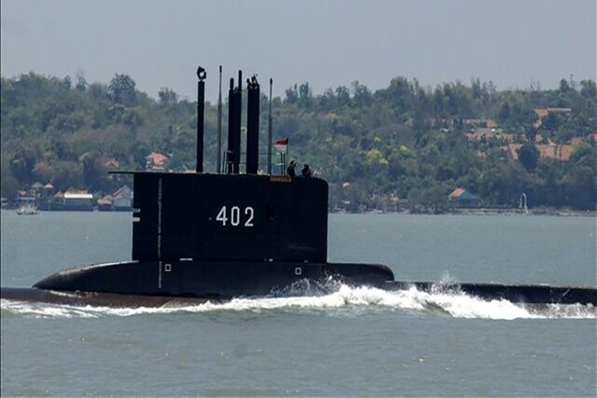 واکنش نیروی دریایی اندونزی به غرق شدن یک زیر دریایی