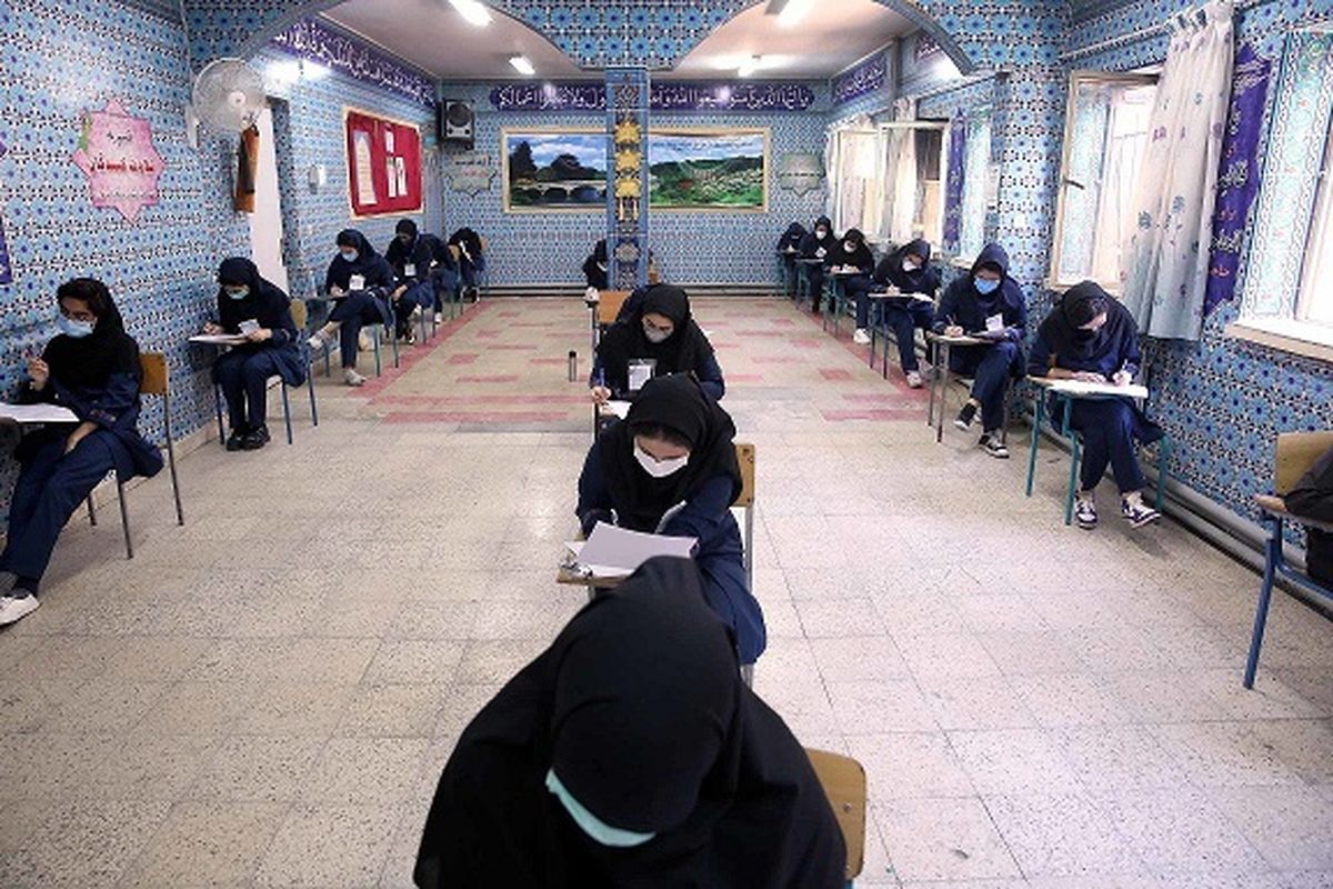 وزیر آموزش و پرورش به صورت سرزده از چند حوزه امتحانی آموزش و پرورش شهر تهران بازدید کرد