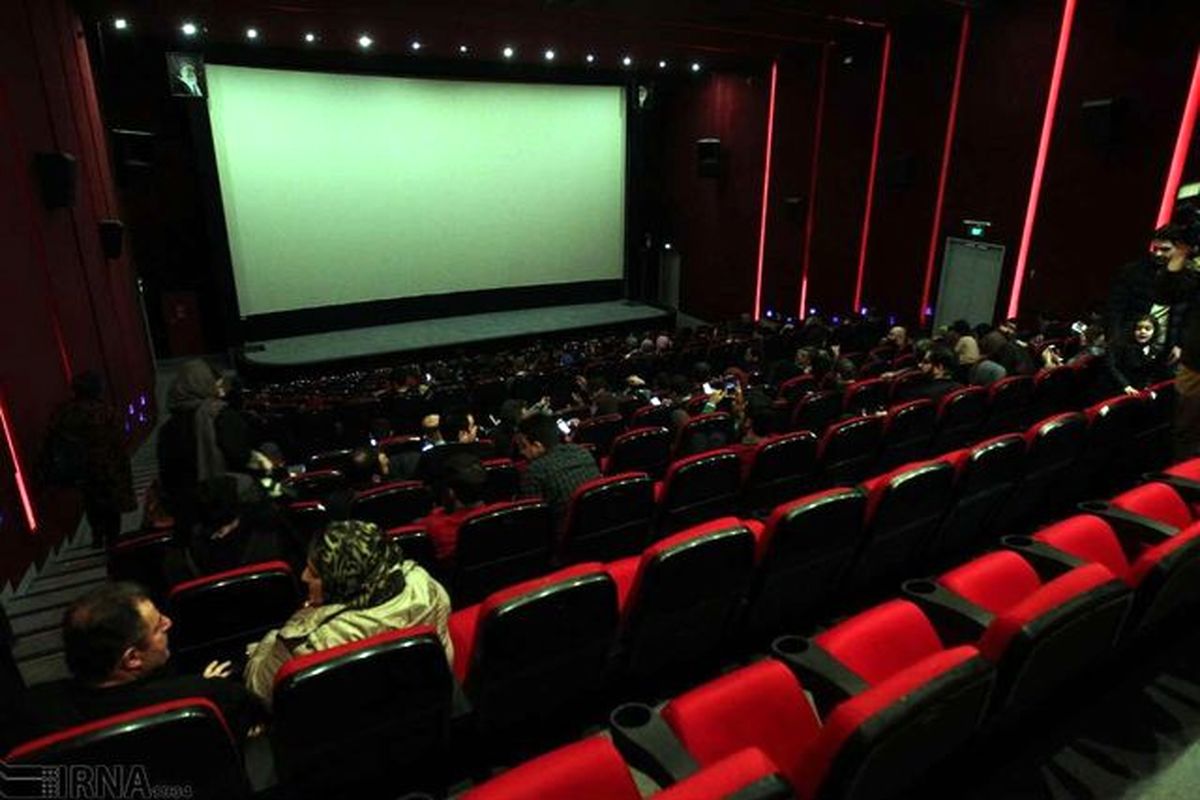 تغییر کاربری سینماها اتفاق تلخی است اما نمی‌شود به صاحبان سینماها اعتراض کرد / سینما تنها با اکران فیلم‌های خوب رونق می‌گیرد