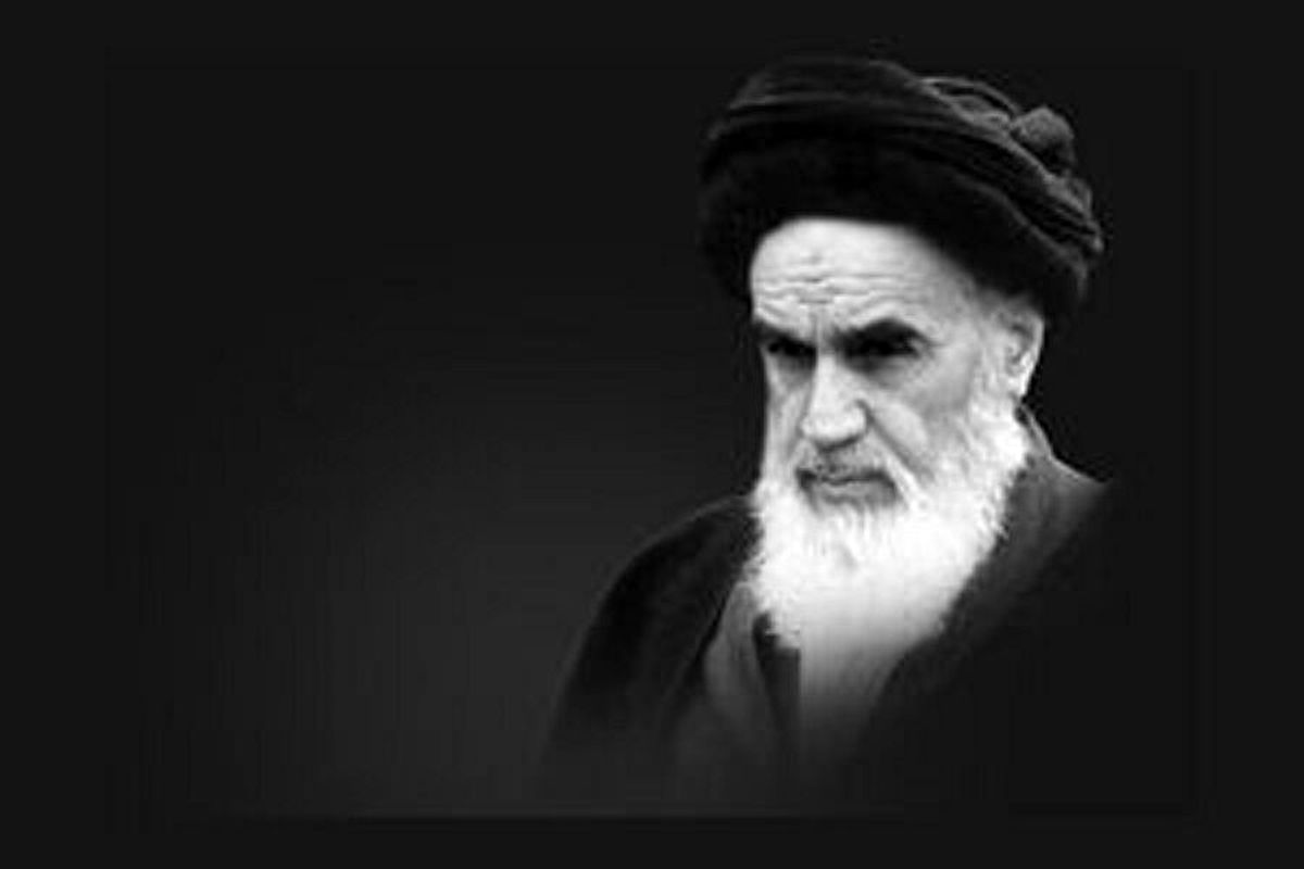 مستند «امام خمینی» پخش می شود