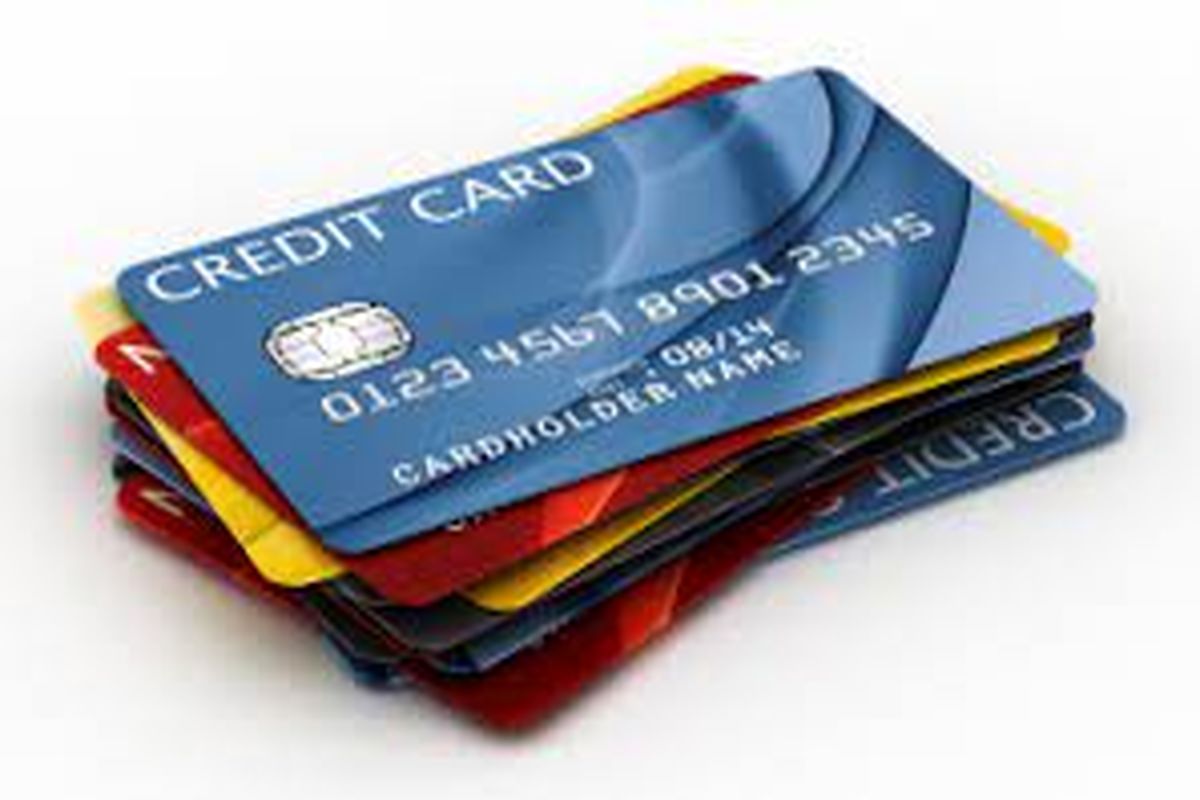 نیمی از مردم از آبان امسال کارت اعتباری دریافت می‌کنند