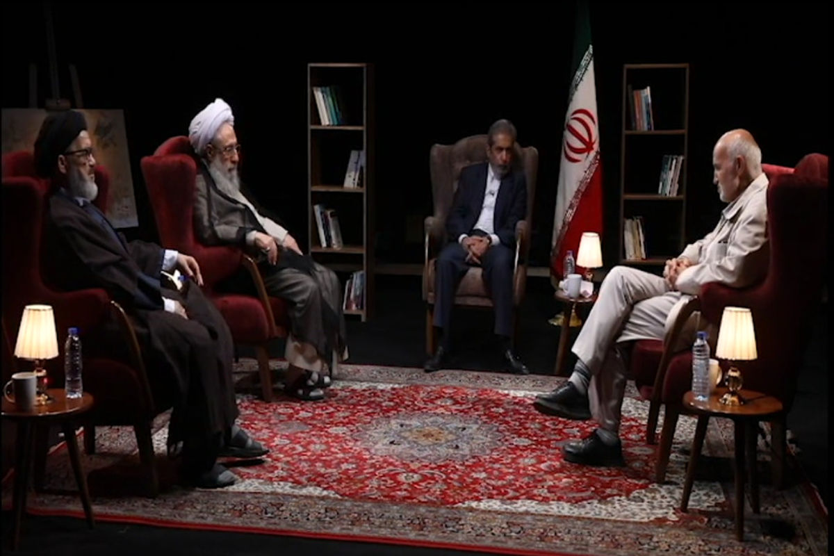 تلاش برای التیام اختلافات از ویژگی های بارز رهبری است / کنایه احمد توکلی به رفتار مناظراتی احمدی نژاد در سال ۸۸