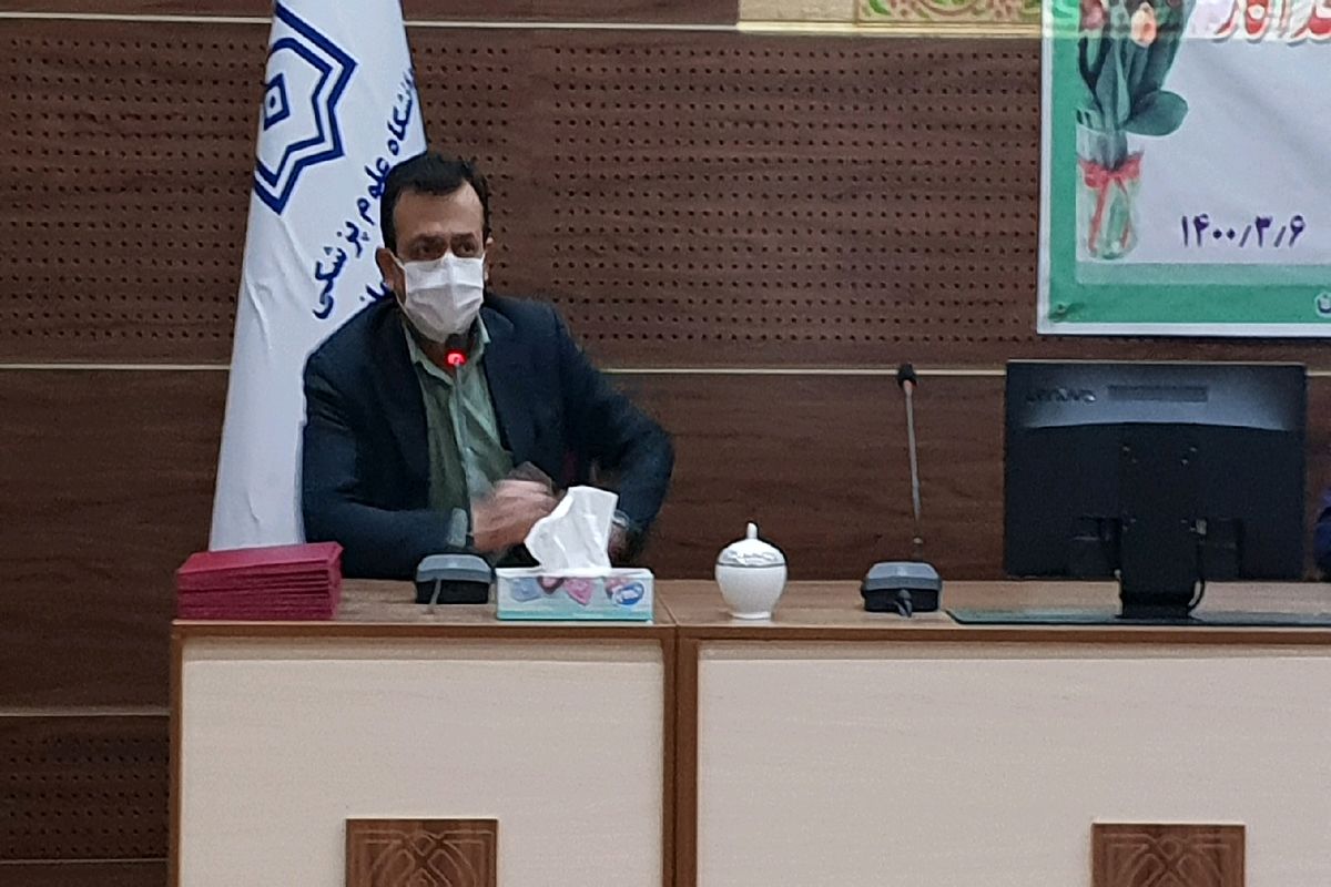 دو هزار نفر از مدافعان سلامت در استان قزوین در مبارزه با کرونا تلاش می کنند