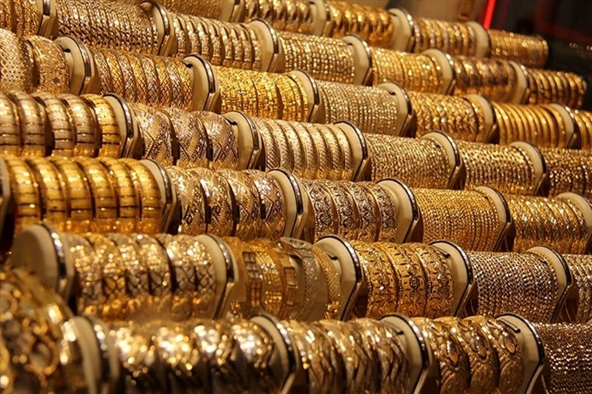 سارقان نقره‌فروشی سیرجان دستگیر شدند/سرقت ۲۰۰ میلیونی طلا و نقره از یک مغازه