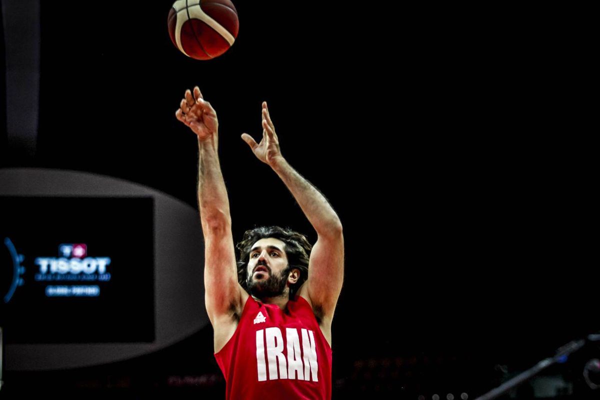 صمد نیکخواه بهرامی پرچم دار ایران در المپیک توکیو شد