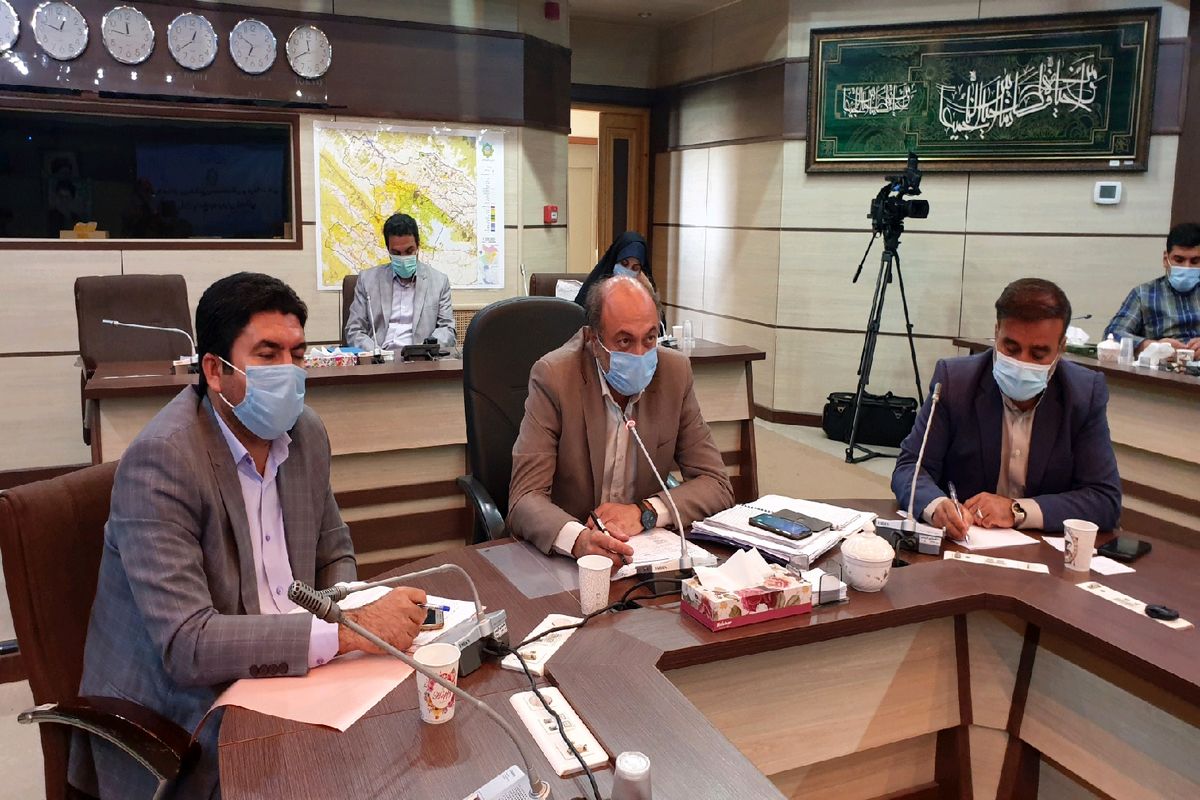 ادارات قزوین یک ساعت زودتر شروع به کار می کنند