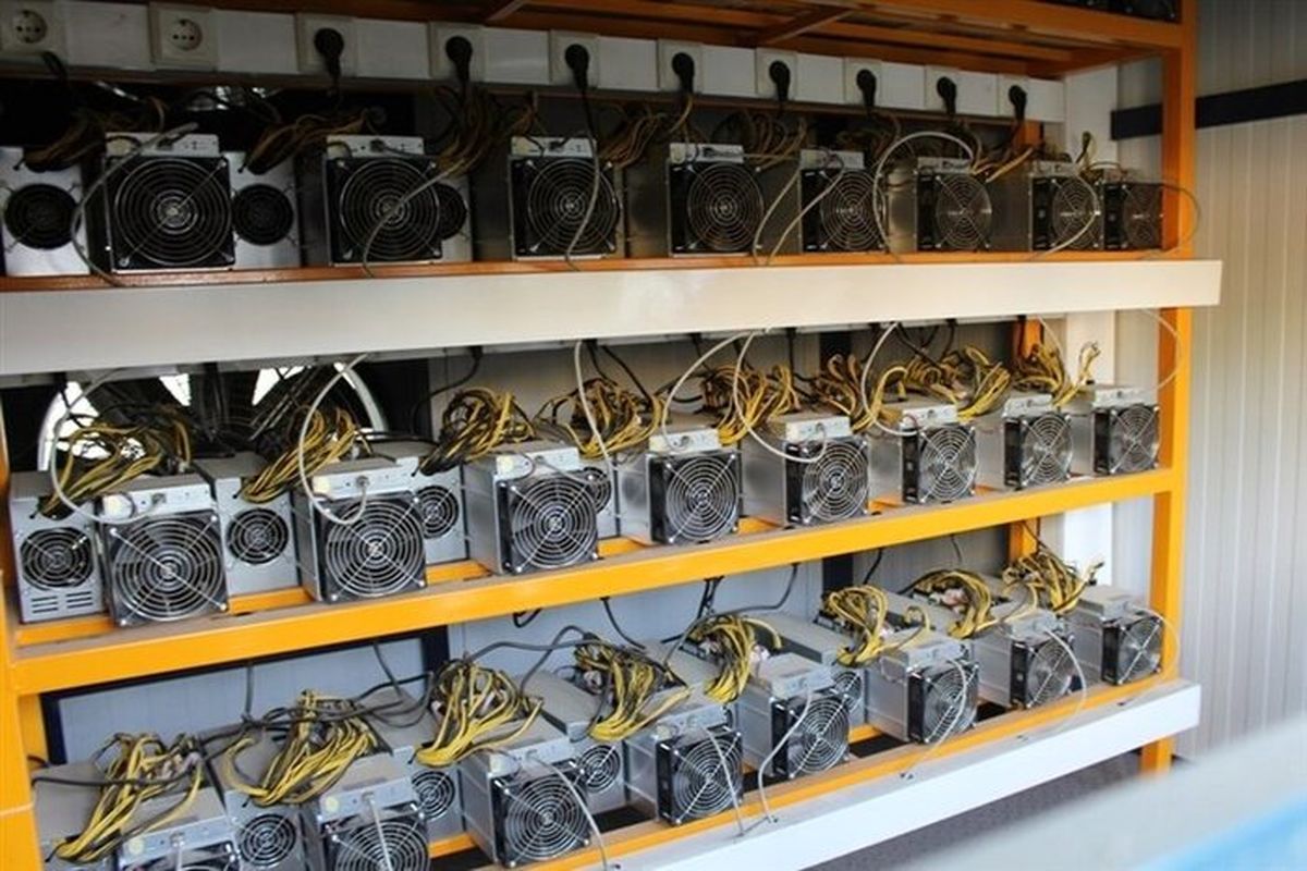 کشف ۲۱ دستگاه استخراج ارز دیجیتال قاچاق در خرمشهر
