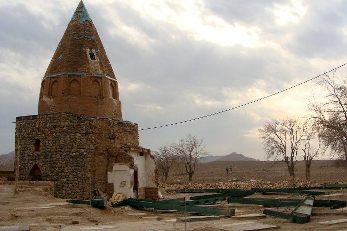 امام‌زاده خدیجه خاتون در قم مرمت می‌شود