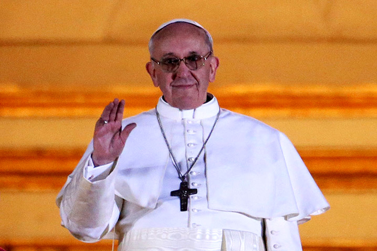 پاپ فرانسیس از بیمارستان مرخص شد