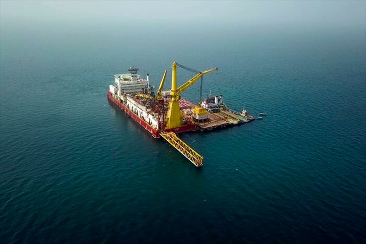 شمارش معکوس برای صادرات نفت ایران از دریای عمان/ افزایش قدرت چانه‌زنی ایران در بازار جهانی نفت