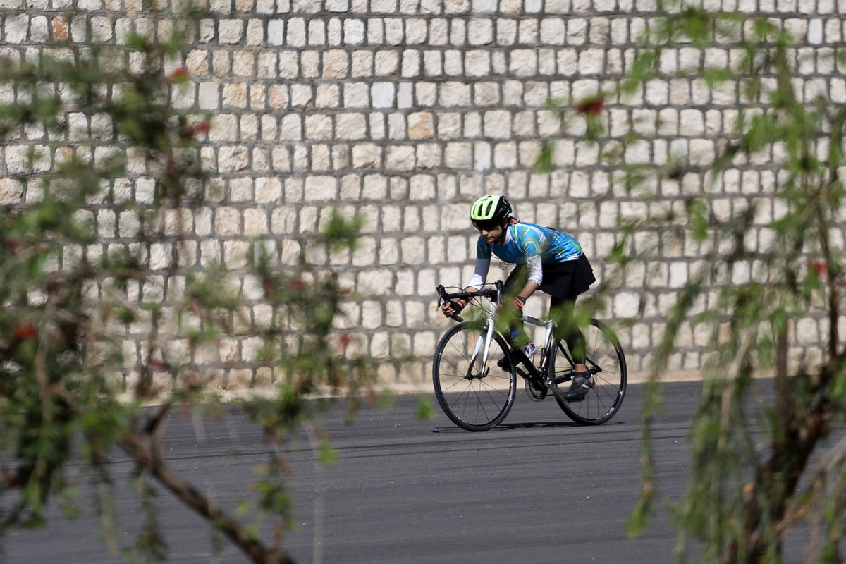 مسابقات دوچرخه‌سواری استقامت جاده در بینالود برگزار شد