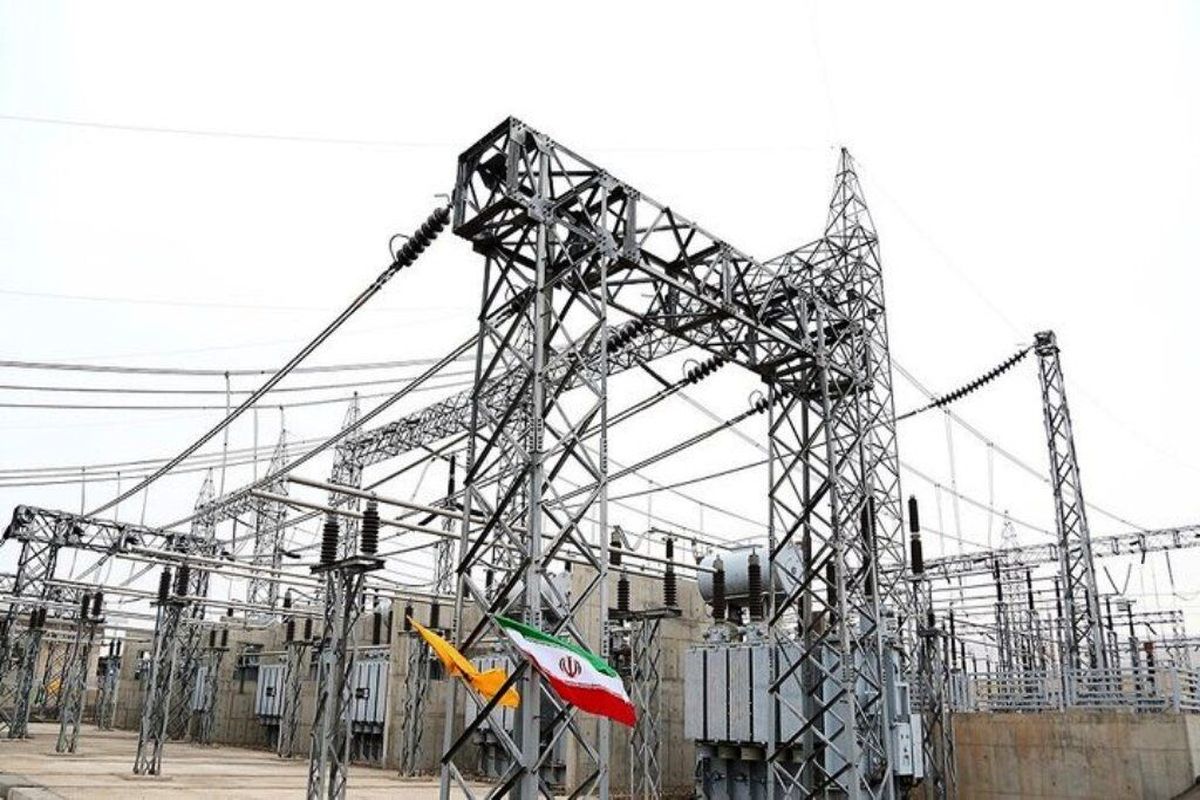 چهار پروژه صنعت برق در همدان با دستور وزیر نیرو به بهره‌برداری رسید