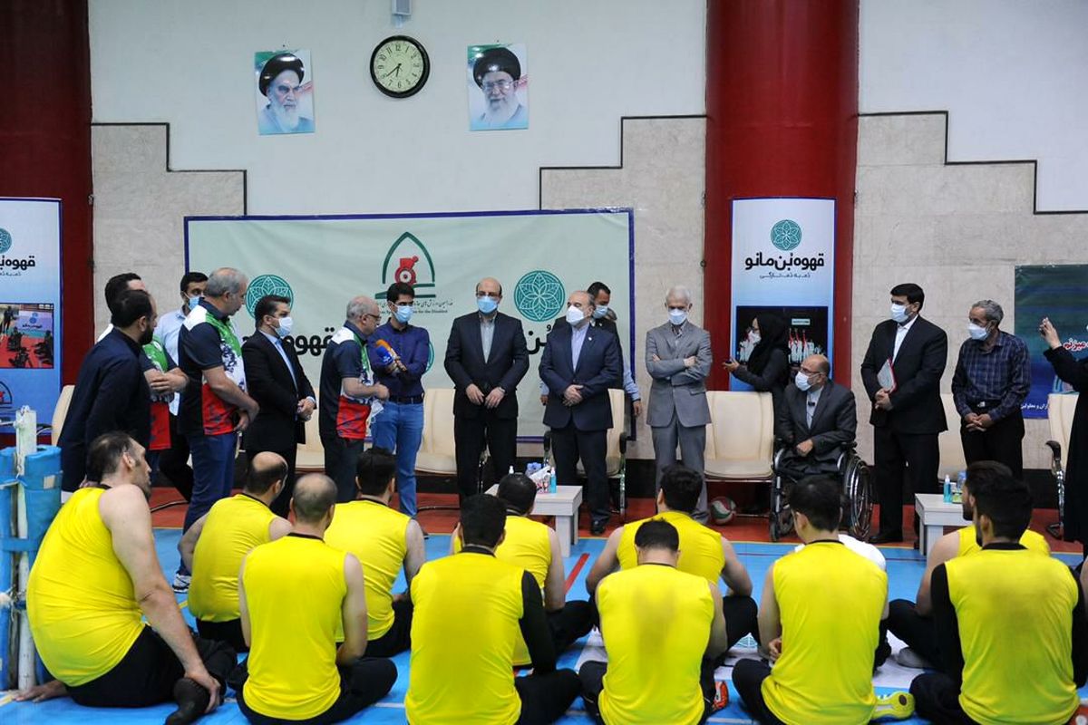 حضور وزیر ورزش و جوانان در محل تمرین تیم ملی والیبال نشسته