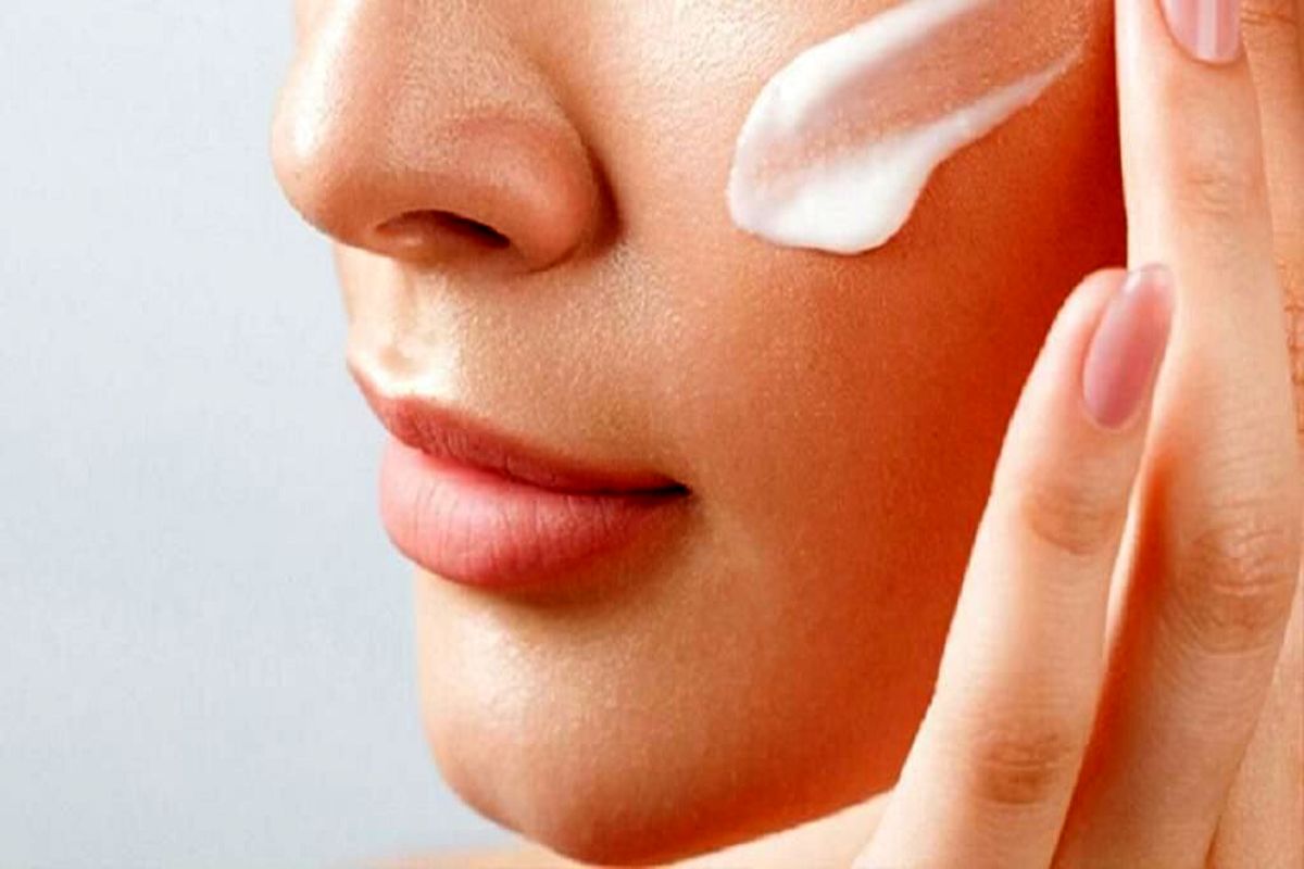 آسیب های پوستی ناشی از آرایش و نکاتی برای جلوگیری از آنها