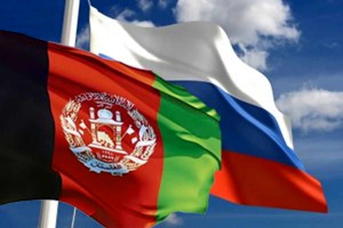 خروج کارکنان روسی از سفارت روسیه در کابل