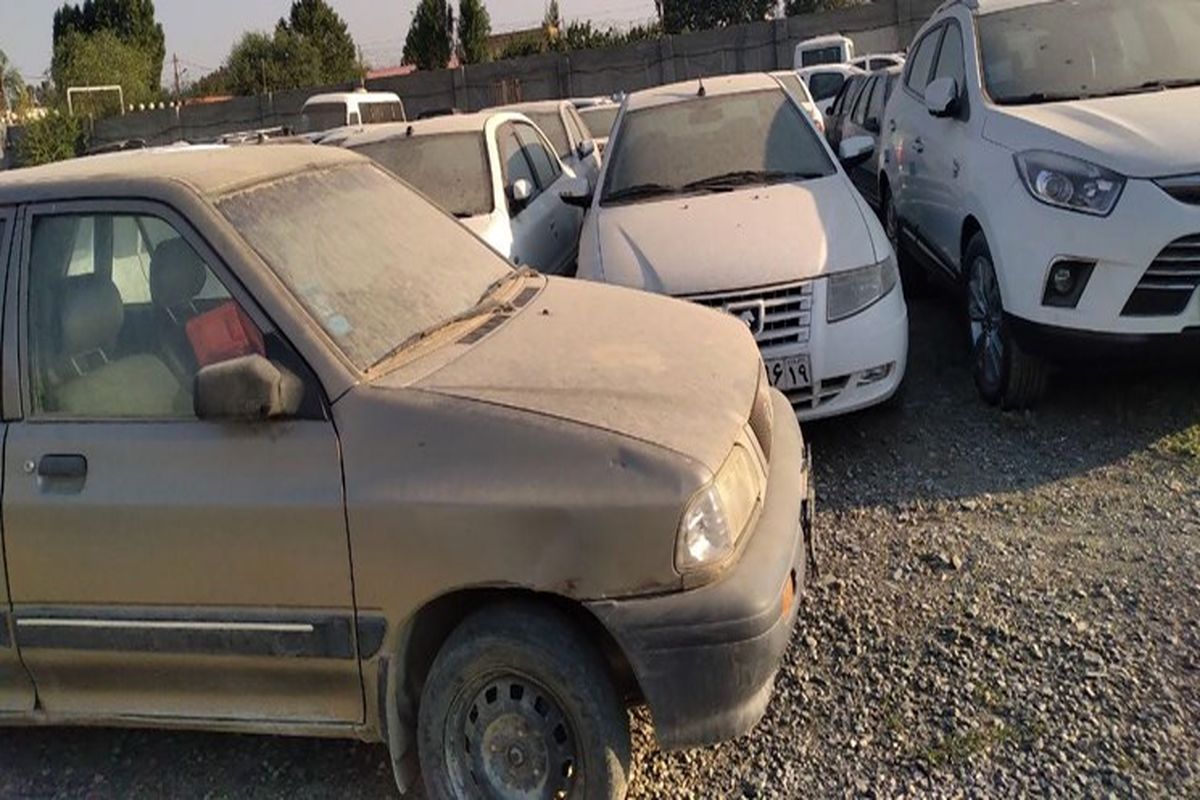 وجود بیش از ۱۹۰۰ دستگاه خودرو توقیفی در پارکینگ‌های کرمانشاه