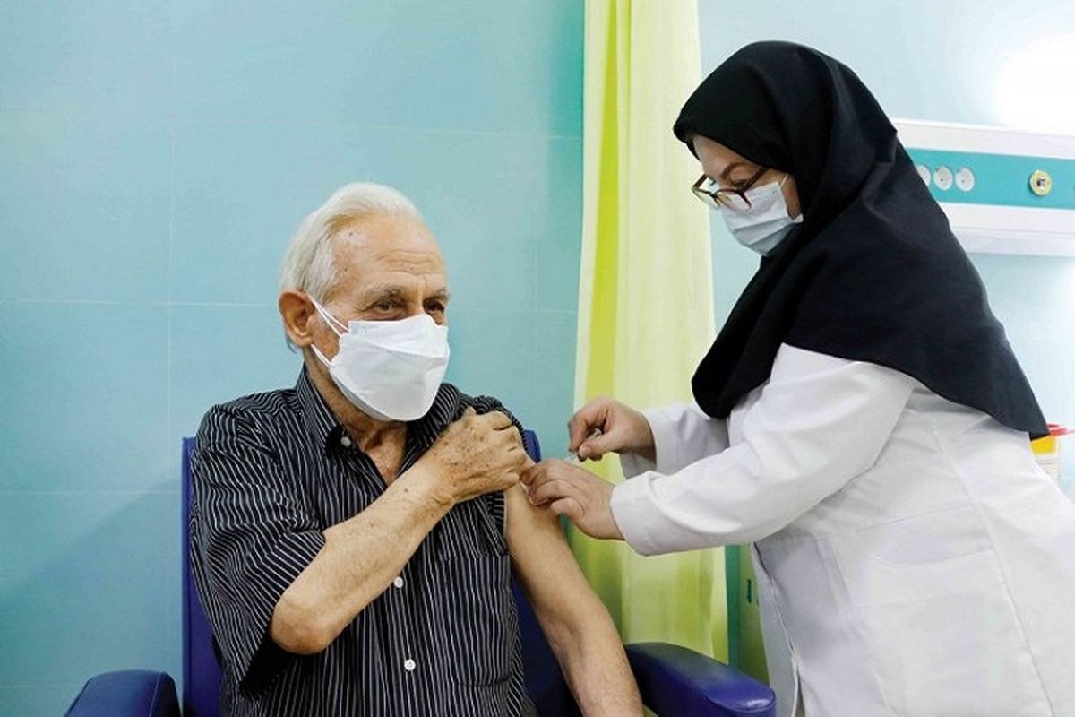 ۴۰۶ فرهنگی در شادگان علیه کرونا واکسینه شدند