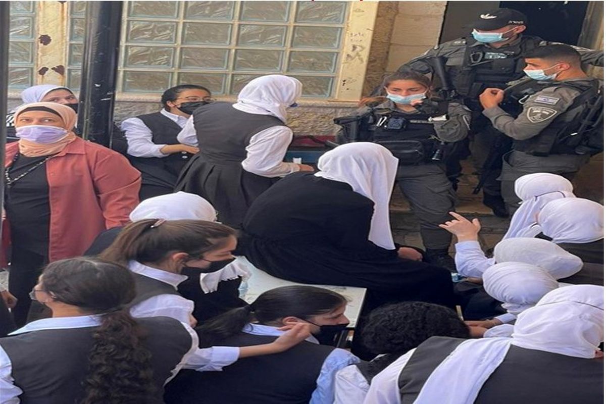 یورش نظامیان صهیونیست به یک مدرسه دخترانه