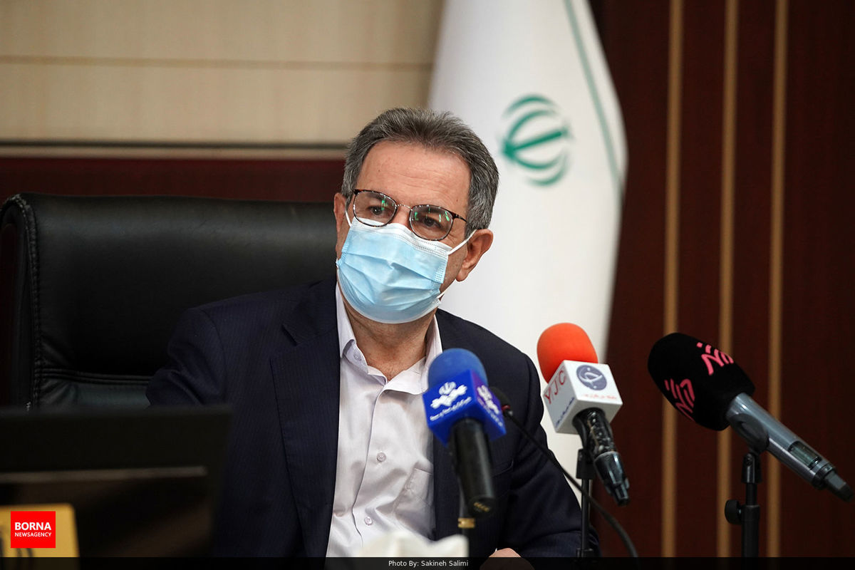شیب ملایم کاهش مراجعین، بستری ها و فوتی های کرونایی در استان تهران/ ظرفیت تزریق روزانه ۲۰۰ هزار دوز واکسن داریم