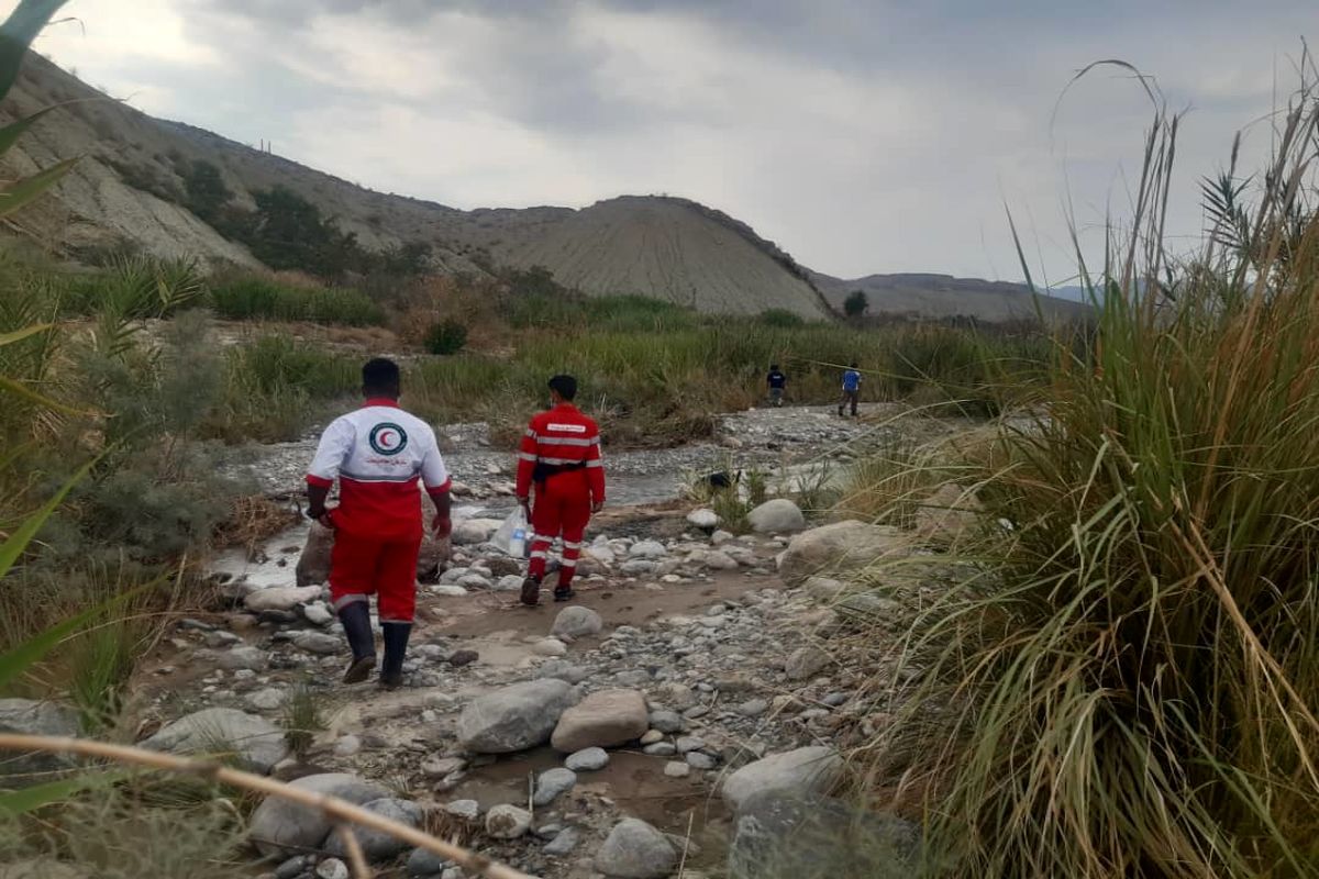 فرد مفقود شده در سیلاب حاجی آباد پیدا شد