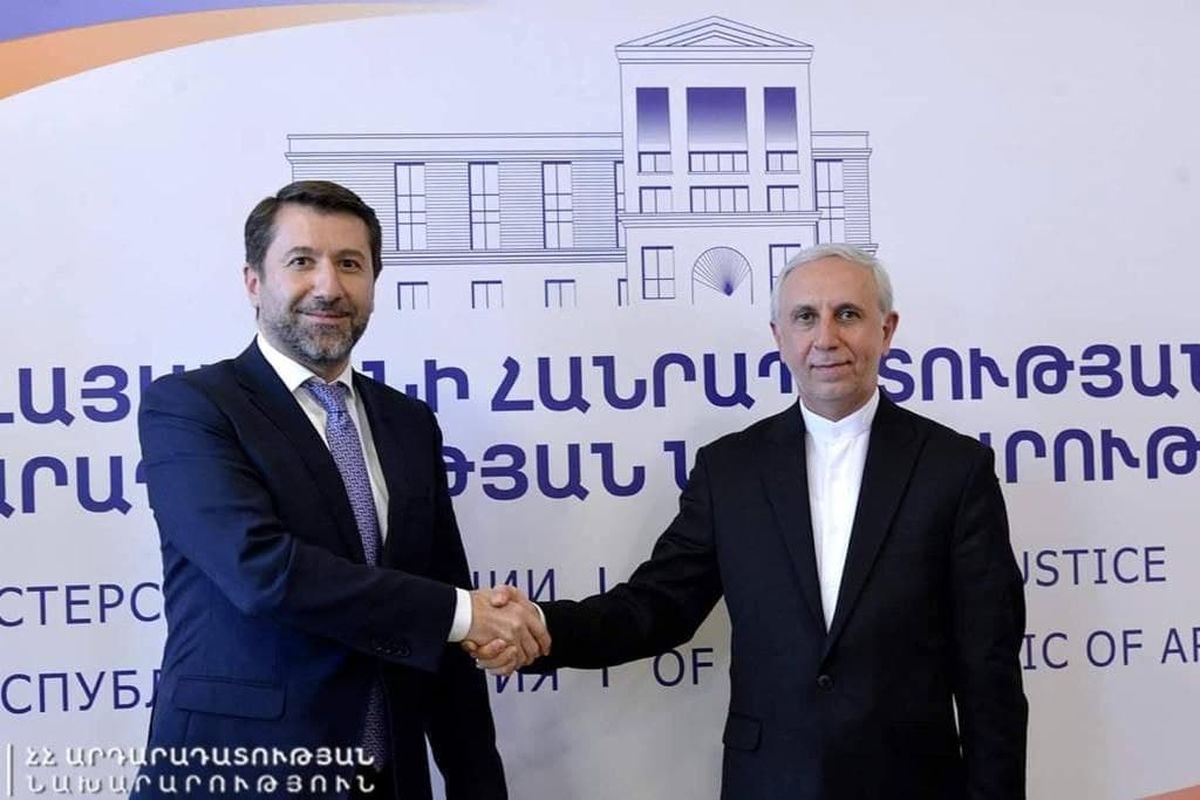 سفیر کشورمان با وزیر دادگستری ارمنستان دیدار کرد/ انتقال محکومین ایرانی بررسی شد