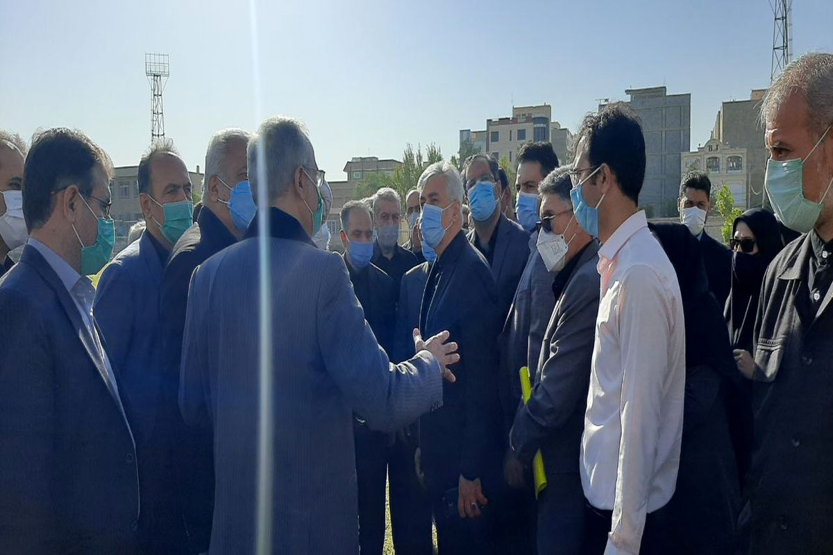 بازدید وزیر ورزش و جوانان از مجموعه ورزشی شهدای هفتم تیر قرچک