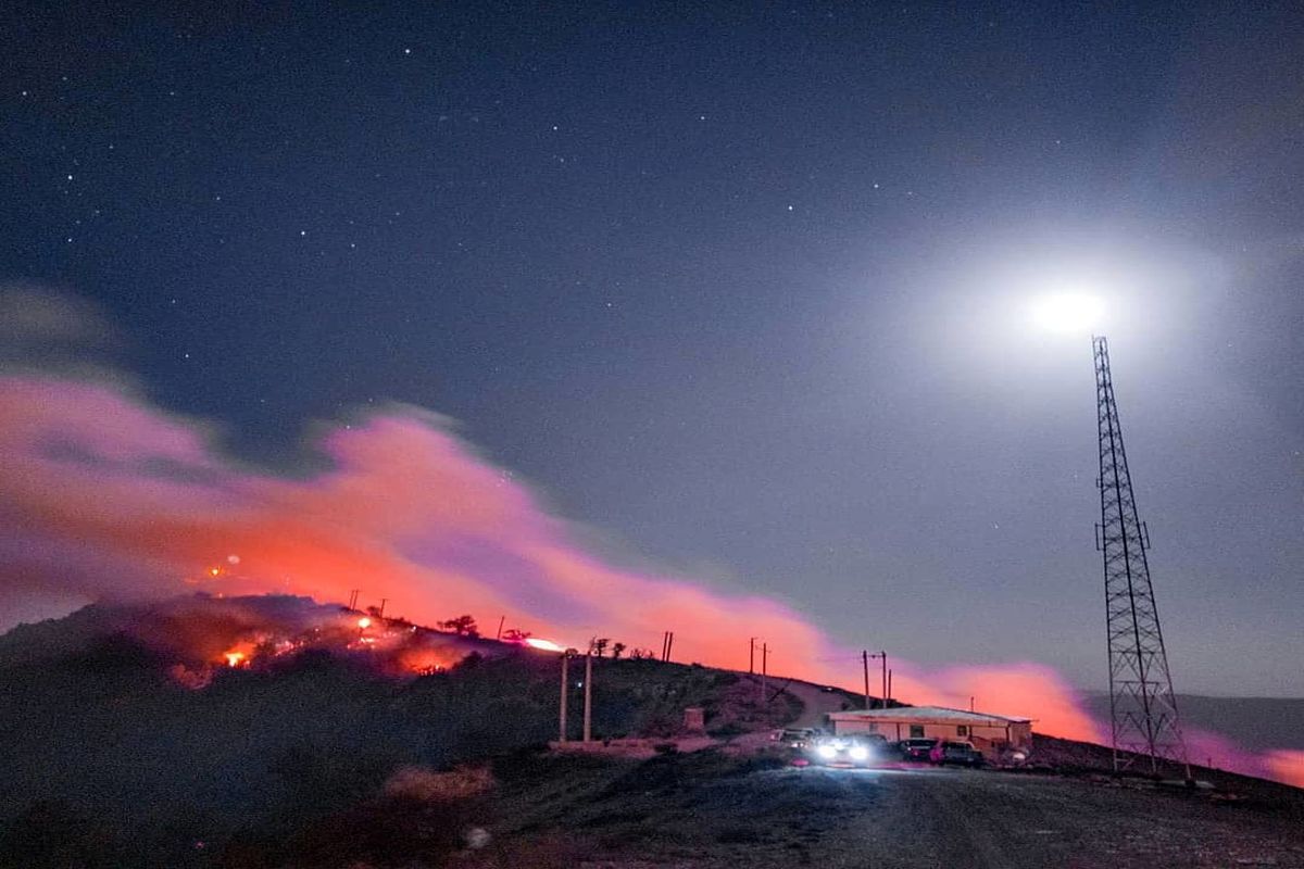آتش سوزی ارتفاعات جنگلی درازنو کردکوی/ مصدومیت ۵ نفر از نیروهای عملیات اطفای حریق