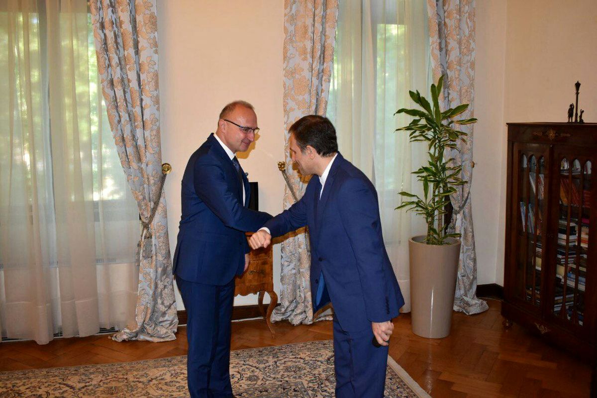دیدار و گفتگوی سفیر کشورمان با وزیر امور خارجه کرواسی