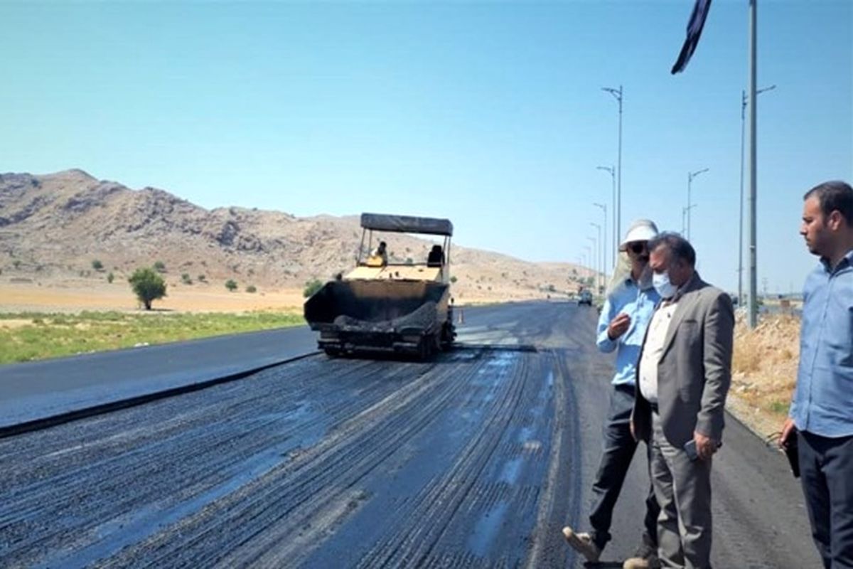 پیشرفت ۶۰ درصدی عملیات روکش آسفالت محور گچساران_امامزاده جعفر/ تکمیل پروژه تا ۱۵ آبان ماه